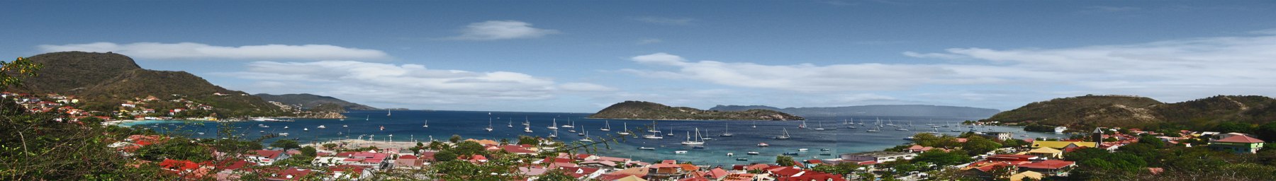 Panorama de la baie des Saintes depuis Terre-de-Haut